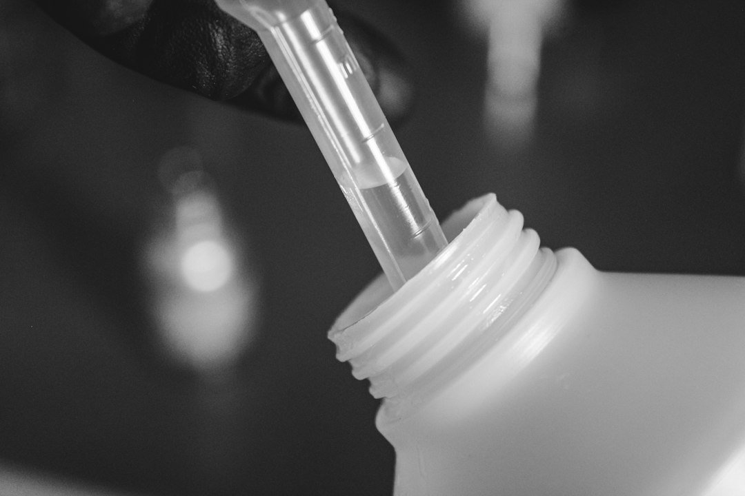 nail glue options - How to Choose the Right Nail Glue for Your Kit